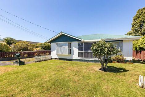 Photo of property in 8 Raniera Street, Glen Avon, New Plymouth, 4312