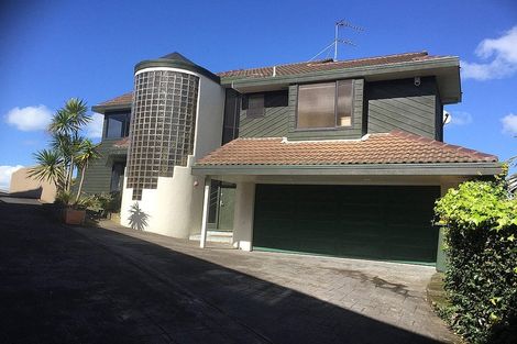 Photo of property in 1/19 Beach Road, Castor Bay, Auckland, 0620