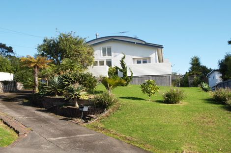 Photo of property in 29 Pah Road, Cockle Bay, Auckland, 2014