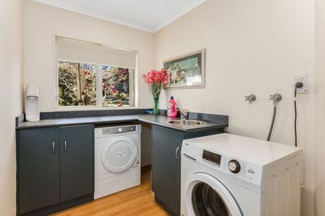 Photo of property in 4 Petrel Lane, Whitby, Porirua, 5024