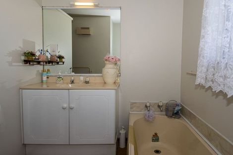 Photo of property in 98a Ronaldsay Street, Palmerston, 9430