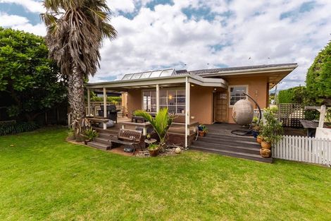 Photo of property in 113 Manly Street, Paraparaumu Beach, Paraparaumu, 5032