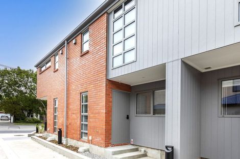 Photo of property in 2/94 Mathesons Road, Phillipstown, Christchurch, 8011