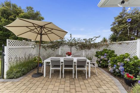 Photo of property in 85 Glenmore Road, Sunnyhills, Auckland, 2010