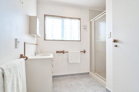 Photo of property in 3/239 Warwick Road, Mayfair, Hastings, 4122