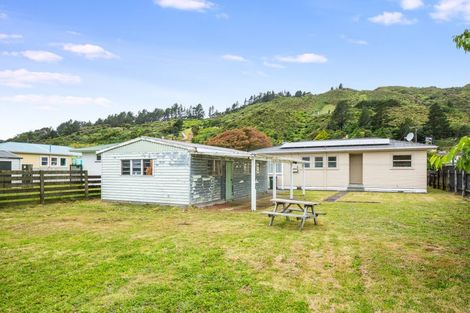 Photo of property in 76 Peel Place, Wainuiomata, Lower Hutt, 5014