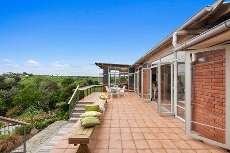 Photo of property in 15 Tudor Park Drive, Whitford, Howick, 2571