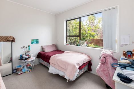 Photo of property in 23 Jandell Crescent, Bucklands Beach, Auckland, 2014