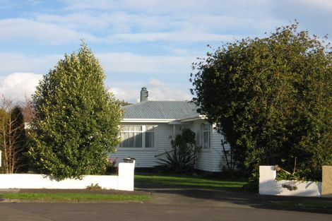 Photo of property in 11 Eton Place, Terrace End, Palmerston North, 4410