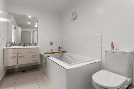 Photo of property in 2a Harakeke Road, Hobsonville, Auckland, 0616