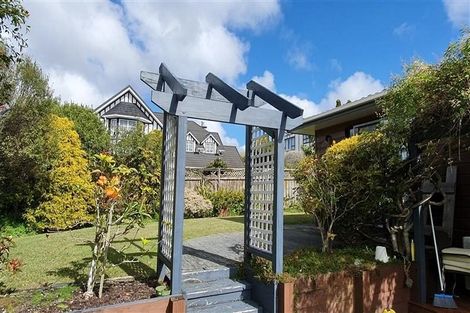 Photo of property in 12 Cherub Place, West Harbour, Auckland, 0618