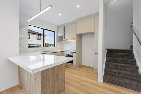 Photo of property in 7 Endurance Rise, Orewa, 0931