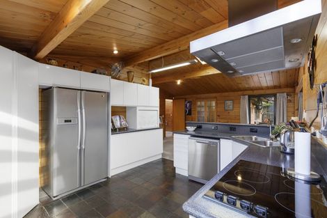 Photo of property in 6a Pilcher Crescent, Naenae, Lower Hutt, 5011