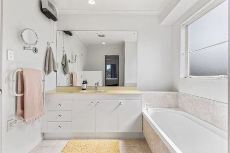 Photo of property in 2/62 Orangewood Drive, Northpark, Auckland, 2013