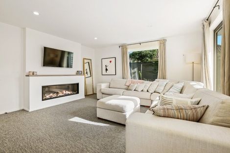 Photo of property in 1/34 Aikmans Road, Merivale, Christchurch, 8014