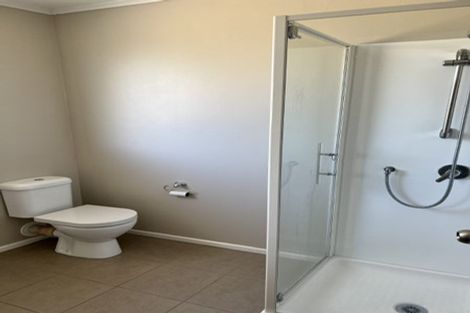 Photo of property in 92 Ti Rakau Drive, Pakuranga, Auckland, 2010