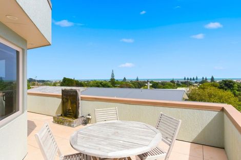 Photo of property in 43 Manuka Street, Otaki Beach, Otaki, 5512