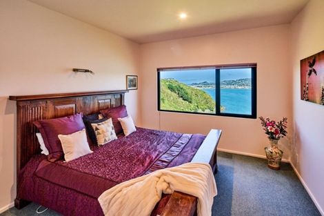 Photo of property in 15 Countess Close, Maupuia, Wellington, 6022