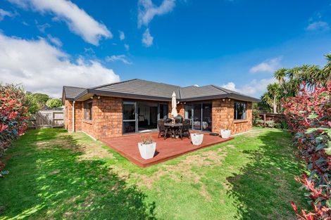 Photo of property in 8 Rifleman Lane, Paraparaumu Beach, Paraparaumu, 5032