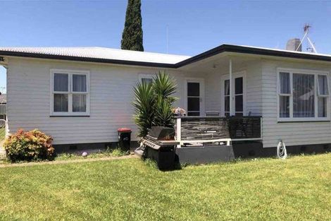 Photo of property in 11 Laws Place, Pirimai, Napier, 4112