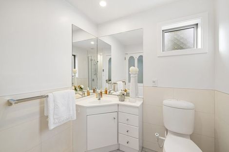 Photo of property in 9 Kotare Street, Fendalton, Christchurch, 8041