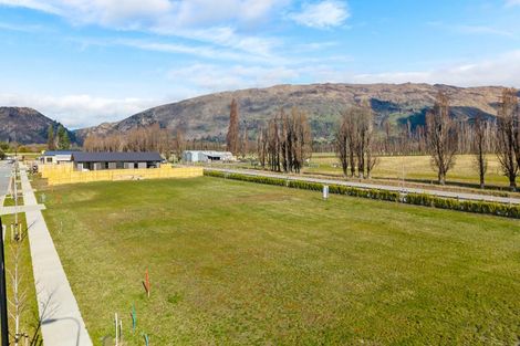 Photo of property in 11 Rubus Street, Wanaka, 9382