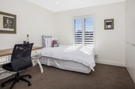 Photo of property in 30 Makora Street, Fendalton, Christchurch, 8041