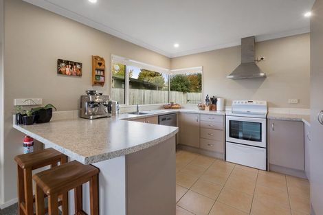 Photo of property in 6a Rosemary Place, Katikati, 3129
