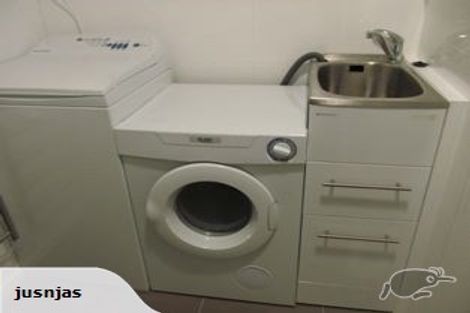 Photo of property in 4/49 Maungaraki Road, Korokoro, Lower Hutt, 5012