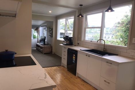 Photo of property in 2/9 Gazelle Avenue, Beach Haven, Auckland, 0626