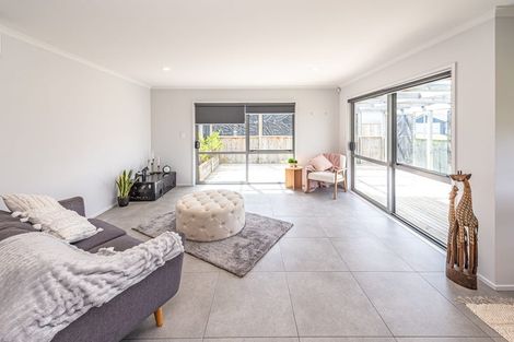 Photo of property in 15 Buckingham Place, Springvale, Whanganui, 4501