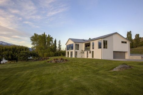 Photo of property in 485 Tarras-cromwell Road, Northburn, Cromwell, 9383