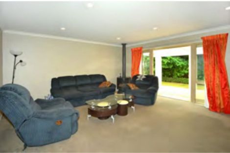 Photo of property in 6 Foresters Crescent, Parklands, Christchurch, 8083