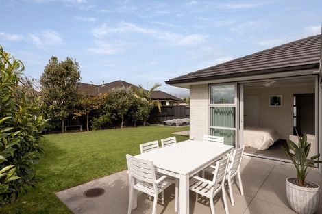 Photo of property in 6 Lakeside Terrace, Omokoroa, 3114