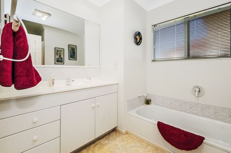 Photo of property in 10a Gills Avenue, Papakura, 2110