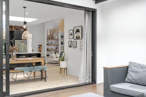 Photo of property in 37 Kohunga Crescent, Bottle Lake, Christchurch, 8083