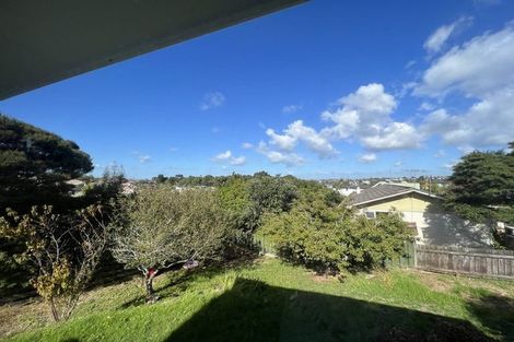 Photo of property in 62 Lavery Place, Sunnynook, Auckland, 0632