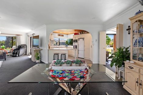 Photo of property in 70 Oteki Park Drive, Welcome Bay, Tauranga, 3112