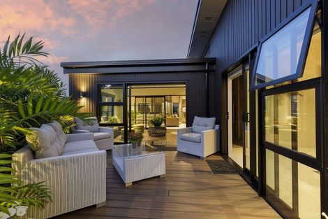 Photo of property in 7 Pike Place, Ferndale, New Plymouth, 4310