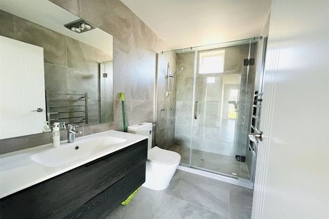 Photo of property in 1 Nephrite Lane, Henderson, Auckland, 0610