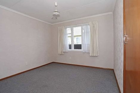 Photo of property in 8 Nairn Crescent, Awapuni, Palmerston North, 4412