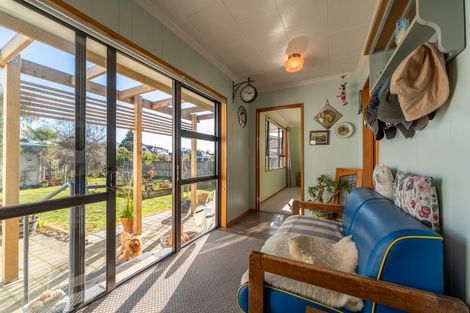 Photo of property in 106 Mckenzie Street, Geraldine, 7930