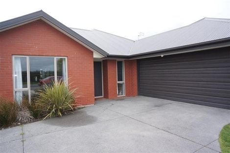 Photo of property in 62 Pentecost Road, Rangiora, 7400