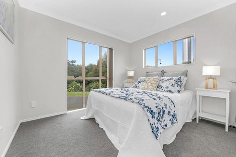 Photo of property in 97 Baverstock Road, Flat Bush, Auckland, 2016