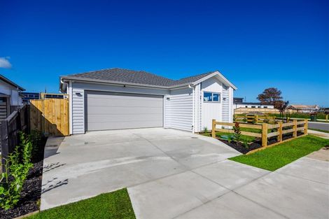 Photo of property in 20 Kakano Street, Clevedon, 2582