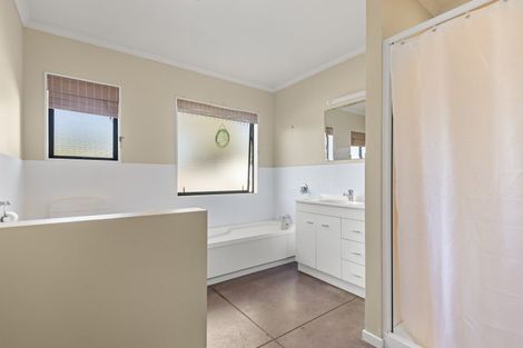 Photo of property in 250 Foxton Shannon Road, Foxton, 4893