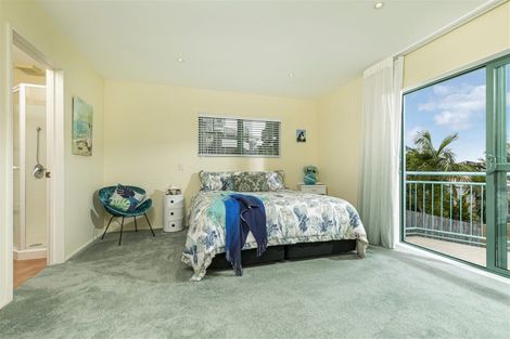 Photo of property in 19a Orchard Road, Browns Bay, Auckland, 0630