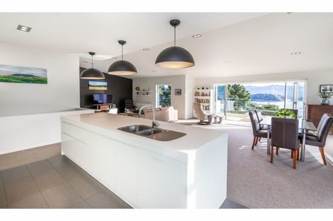 Photo of property in 10 Euan Sarginson Place, Diamond Harbour, Lyttelton, 8971