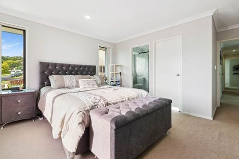 Photo of property in 19 The Enclave, Totara Heights, Auckland, 2105