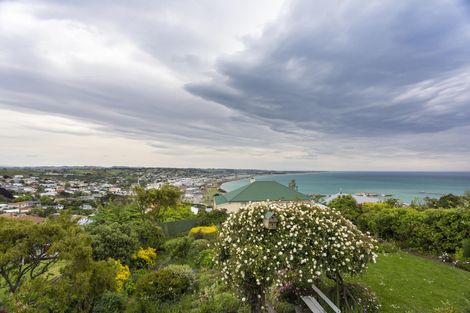 Photo of property in 10 Tamar Street, South Hill, Oamaru, 9400